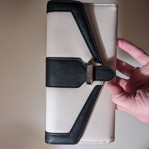 NWOT Nine West Wallet
